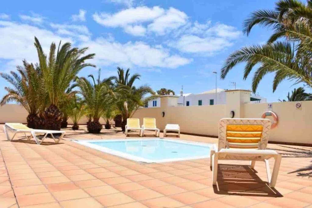 Riviera Park 7A - Air Con- Wi-Fi- Uk Channels- 5 Minutes Walking From The Sea Διαμέρισμα Tías Εξωτερικό φωτογραφία
