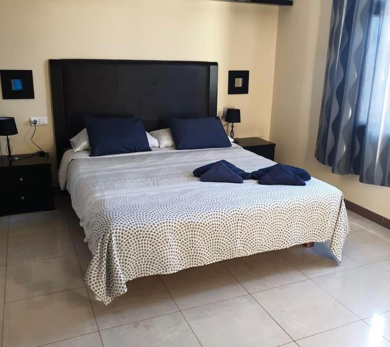 Riviera Park 7A - Air Con- Wi-Fi- Uk Channels- 5 Minutes Walking From The Sea Διαμέρισμα Tías Εξωτερικό φωτογραφία