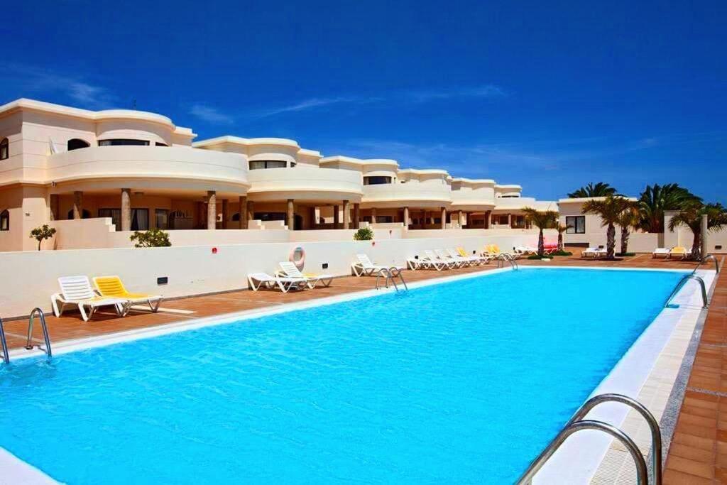 Riviera Park 7A - Air Con- Wi-Fi- Uk Channels- 5 Minutes Walking From The Sea Διαμέρισμα Tías Εξωτερικό φωτογραφία