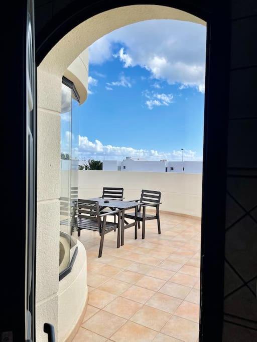 Riviera Park 7A - Air Con- Wi-Fi- Uk Channels- 5 Minutes Walking From The Sea Διαμέρισμα Tías Εξωτερικό φωτογραφία